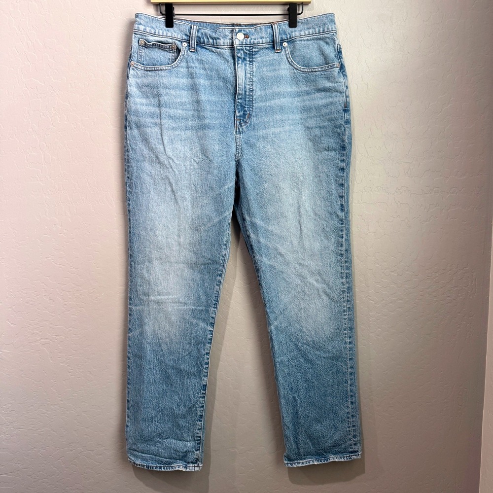 Madewell '90s Straight Jean Size 32 Medium Wash High Waist‎ Straight Leg